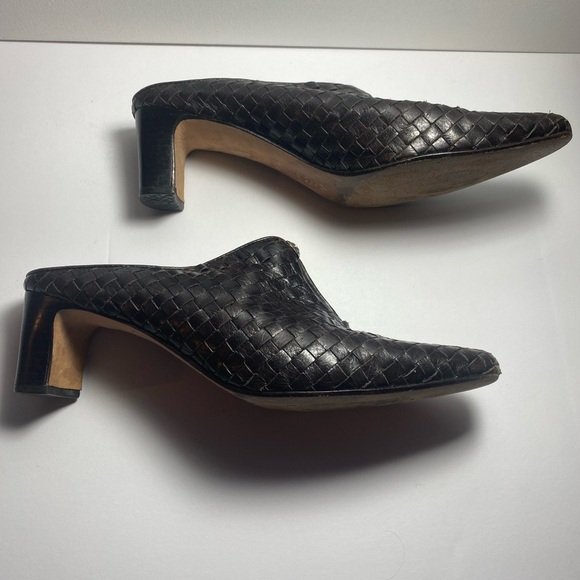 BRIGHTON Elegant Black Woven Mules - Picture 6 of 6